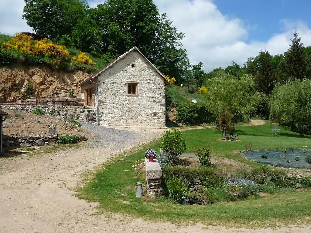 Le Moulin Berthon Bed and Breakfast Vernusse